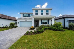 4016 Pegasus Wy in Naples, FL - Building Photo