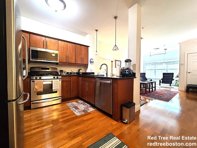 property at 35 Commonwealth Ave
