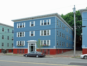 122-124 Park Ave in Portland, ME - Building Photo - Building Photo