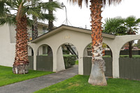 Santa Anna Palms in Clovis, CA - Foto de edificio - Building Photo