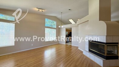 12838 Shearwater Pl in Victorville, CA - Building Photo - Building Photo