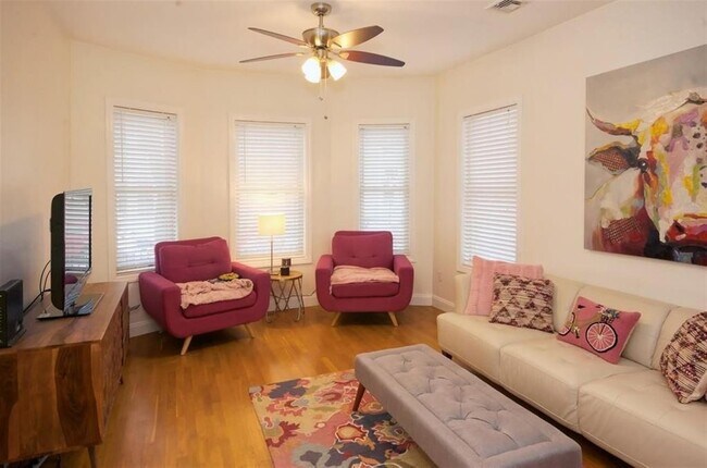 56 Market St, Unit 1