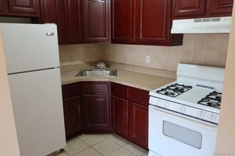 137-44 Thurston St in Queens, NY - Building Photo - Building Photo