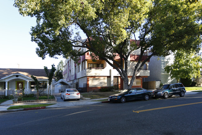 605 W California Ave in Glendale, CA - Foto de edificio - Building Photo