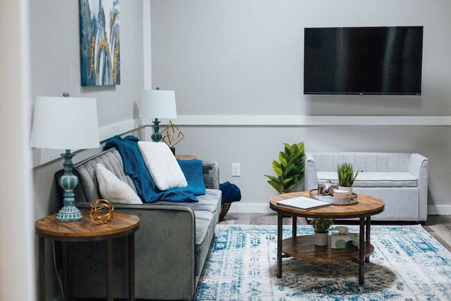 117 Spring St, Unit ID1397960P in Johnson City, TN - Foto de edificio - Building Photo