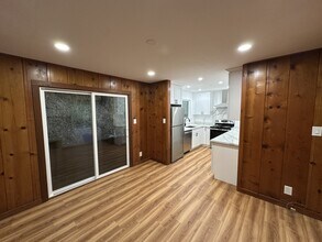 1743 S Fitch Mountain Rd in Healdsburg, CA - Building Photo - Building Photo