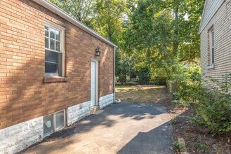 320 Henquin Dr in Ferguson, MO - Building Photo - Building Photo