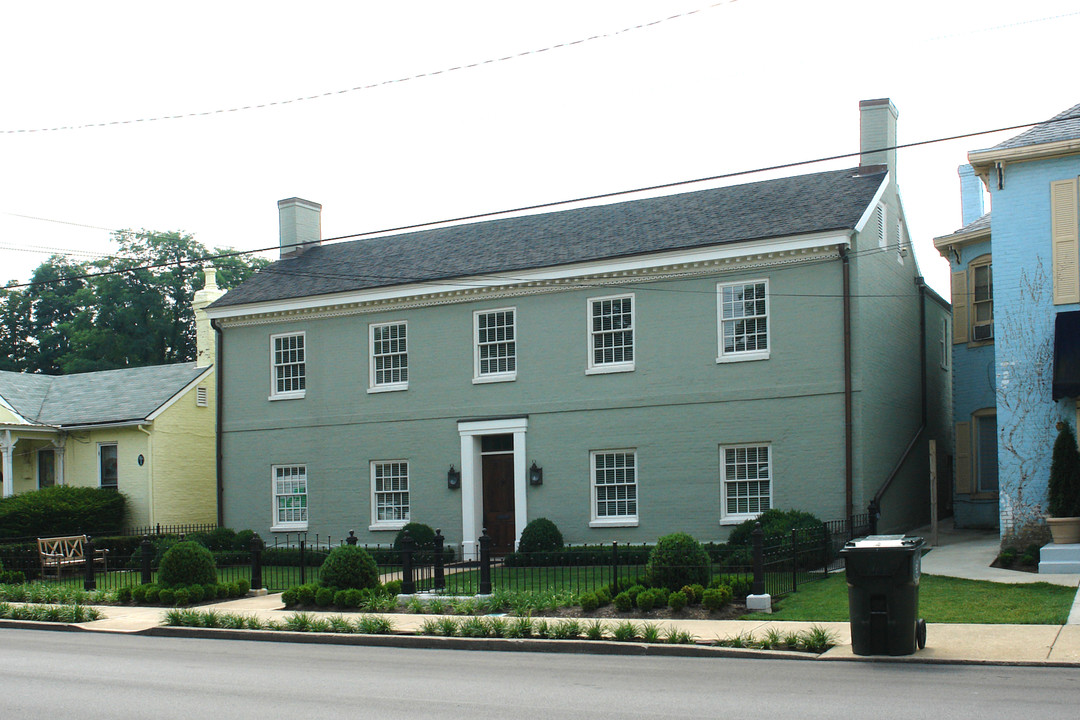 404 N Limestone in Lexington, KY - Foto de edificio