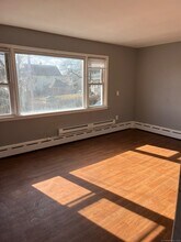225 Clermont Ave, Unit 2 in Bridgeport, CT - Building Photo - Building Photo