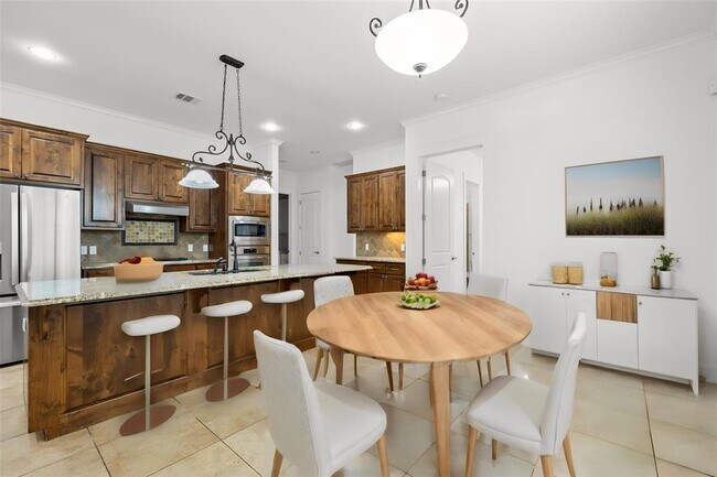 1607 Chelsea Ln in Austin, TX - Building Photo - Building Photo