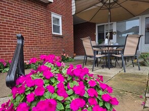 31 W Walk in West Haven, CT - Building Photo - Building Photo