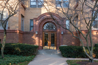 2256-64 N. Lincoln Ave. in Chicago, IL - Foto de edificio - Building Photo