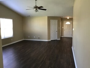 829 Stonehenge Way in Brownsburg, IN - Building Photo - Building Photo