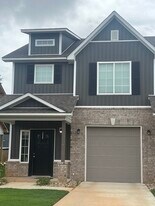 3927 Brynlee Cir in Texarkana, AR - Building Photo