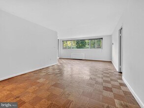 4600 Connecticut Ave NW in Washington, DC - Building Photo - Building Photo