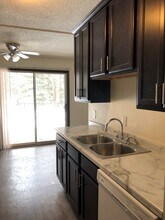 Nicollet Woods Apartments in Bloomington, MN - Foto de edificio - Interior Photo