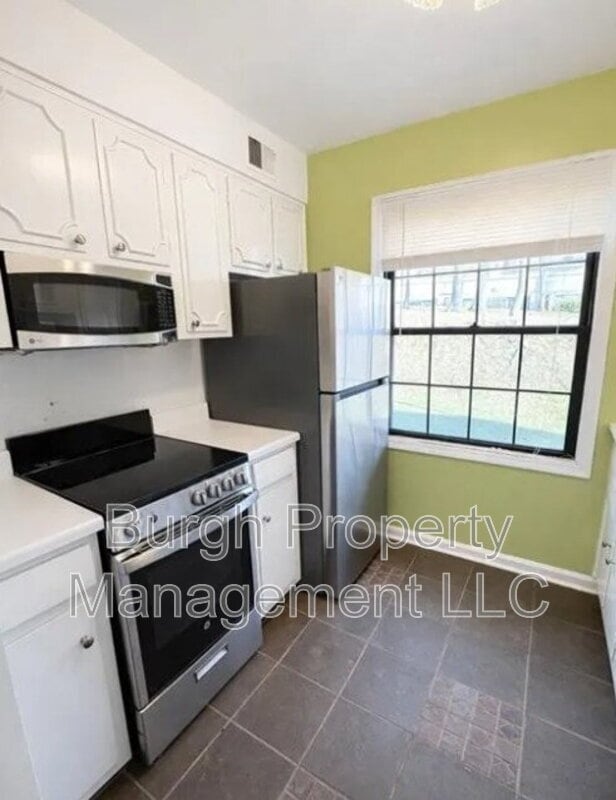 property at 1234 Pennsbury Blvd S
