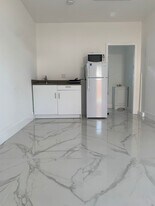 9798 SW 158th St in Miami, FL - Building Photo