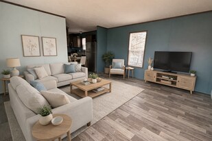 332 Trillum Trail in Oxford, MI - Building Photo