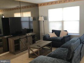 2 Catalpa Ct in Baltimore, MD - Building Photo