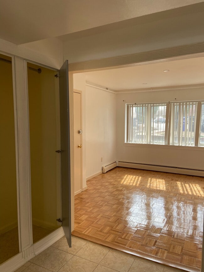 8815 Pitkin Ave, Unit A