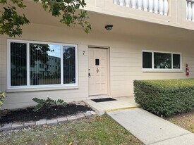 2170 Americus Blvd S, Unit 7 in Clearwater, FL - Building Photo