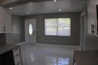 515 S 61st Ter in Hollywood, FL - Building Photo - Building Photo