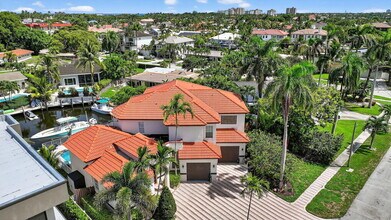 4830 NE 28th Ave in Lighthouse Point, FL - Building Photo - Building Photo