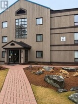 1235 Deerhurst Dr in Huntsville, ON - Building Photo