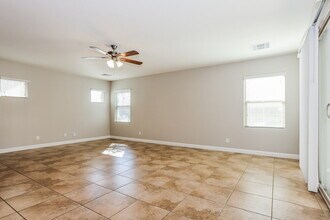 1942 N 55th Pl in Mesa, AZ - Building Photo - Building Photo