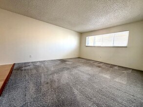 100 E Highline Cir in Centennial, CO - Building Photo - Building Photo