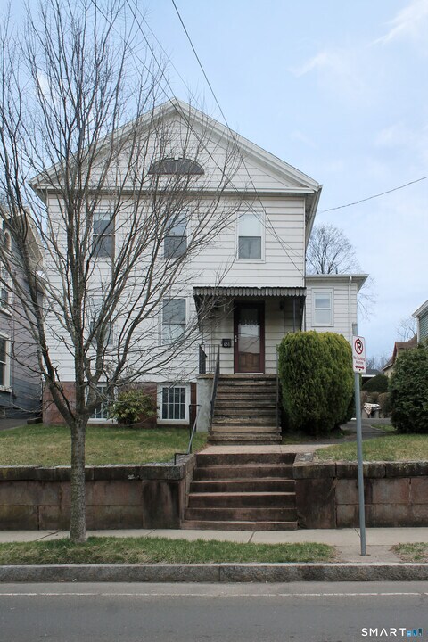 651 Quinnipiac Ave in New Haven, CT - Building Photo