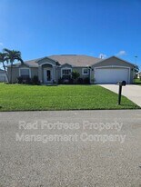 410 SW 40th Terrace in Cape Coral, FL - Building Photo