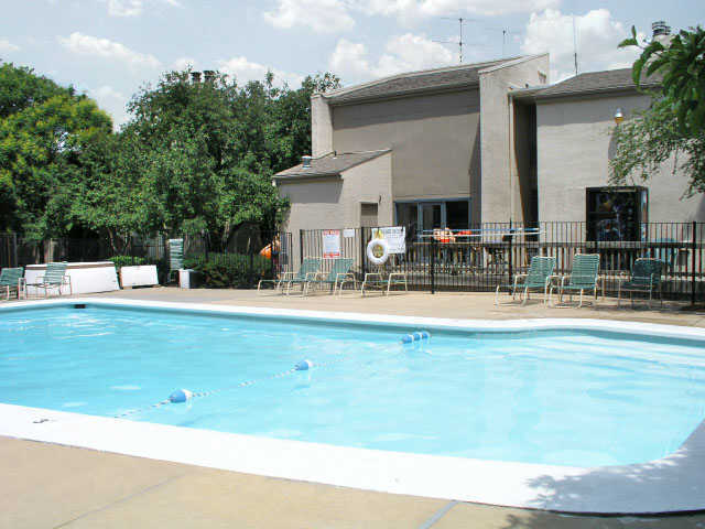 Horizons East in Wichita, KS - Building Photo