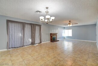 4197 Laurel Park Ave in Las Vegas, NV - Building Photo - Building Photo