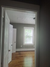 143 Charles St, Unit 2 in Fitchburg, MA - Building Photo - Building Photo