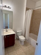 297 Las Brisas Cir in Weston, FL - Building Photo - Building Photo