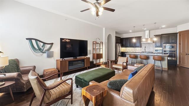 property at 545 Via Amalfi