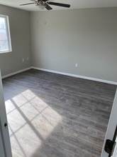 5970 Colerain Ave in Cincinnati, OH - Building Photo - Building Photo
