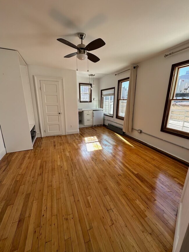 138 N 7th St in Brooklyn, NY - Building Photo - Building Photo