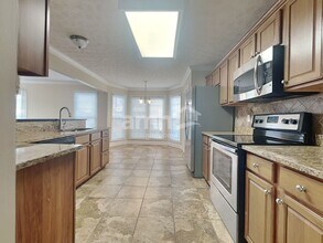 1054 Garrison Ridge Blvd in Knoxville, TN - Building Photo - Building Photo