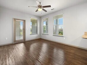 7765 W Grand Pkwy S in Richmond, TX - Building Photo - Building Photo