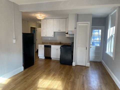 214 Hanover St, Unit 6 in Boston, MA - Building Photo