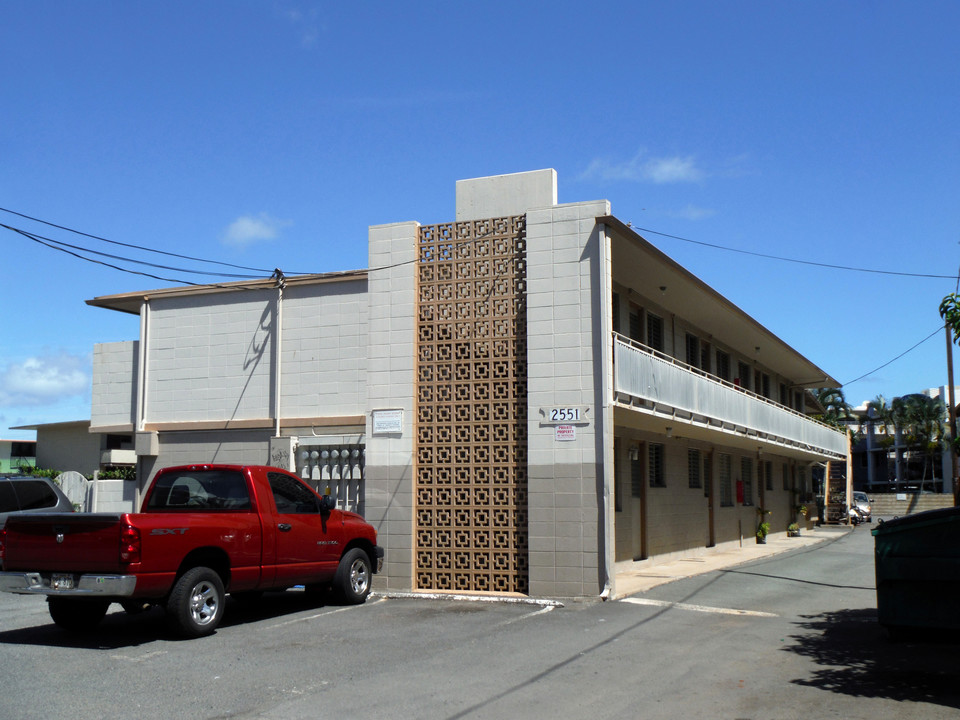 2551 Kapiolani Blvd in Honolulu, HI - Foto de edificio