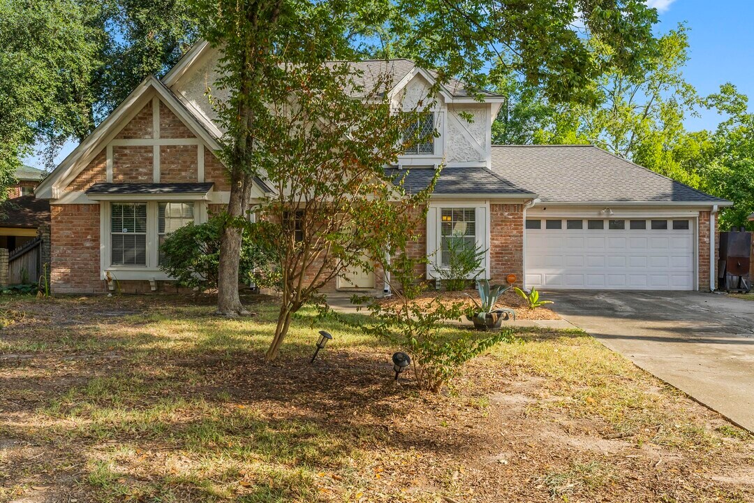 3318 Candlelon Dr in Spring, TX - Building Photo