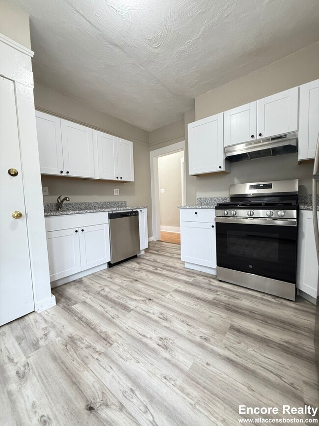 property at 6 Bowdoin Park