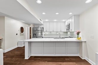 3700 Cantrell Rd in Little Rock, AR - Building Photo - Building Photo