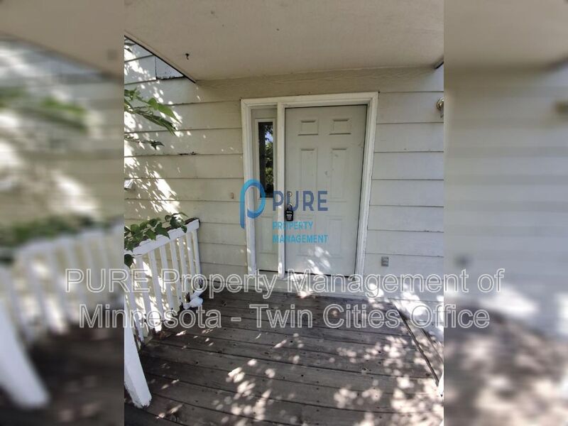 12046 Xeon St NW in Coon Rapids, MN - Building Photo
