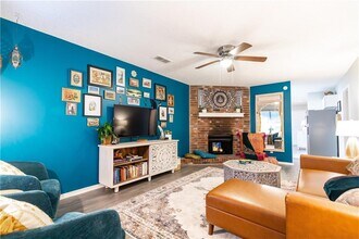 1960 Wilkins Pl in Fayetteville, AR - Building Photo - Building Photo