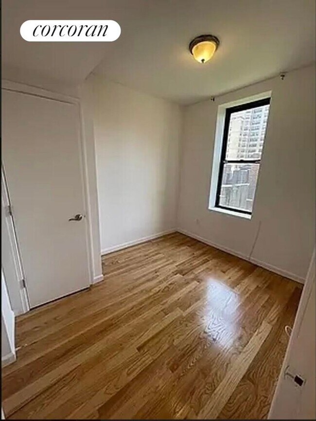 230 E 27th St in New York, NY - Building Photo - Building Photo